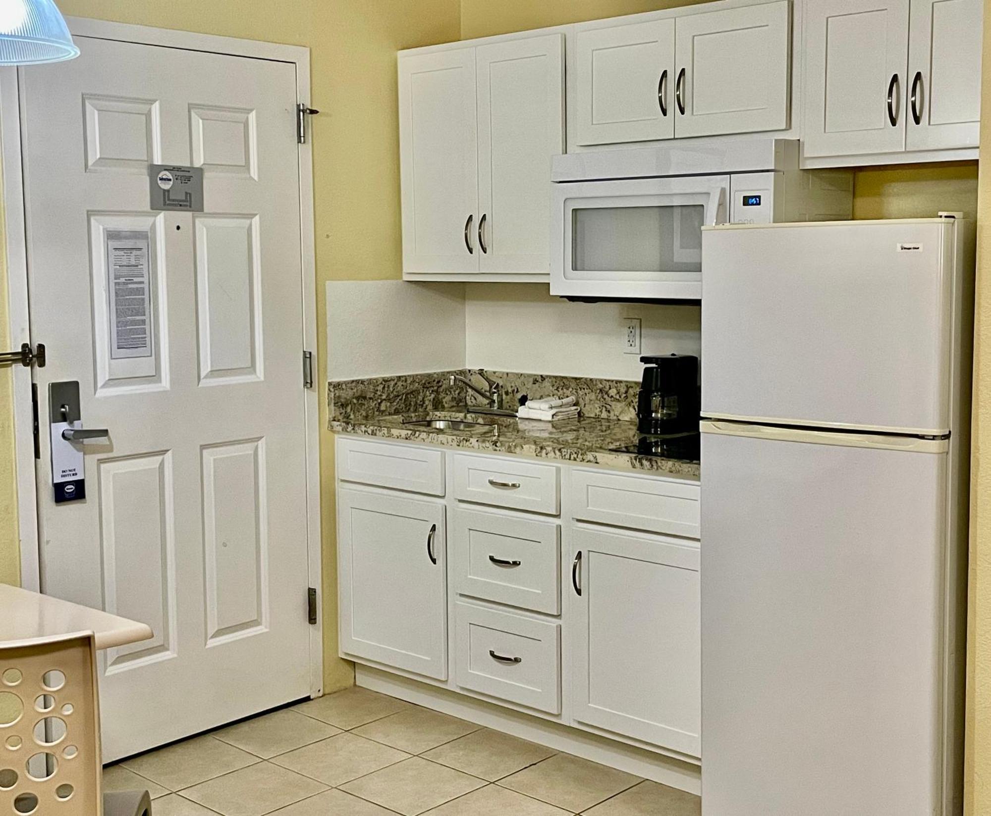 Suburban Studios Fort Myers Cape Coral Exterior foto