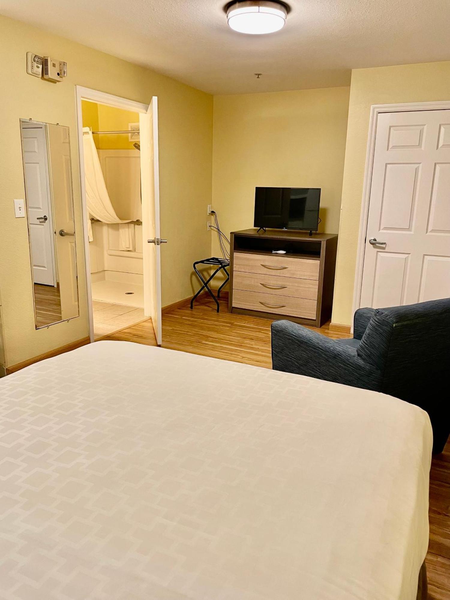 Suburban Studios Fort Myers Cape Coral Exterior foto