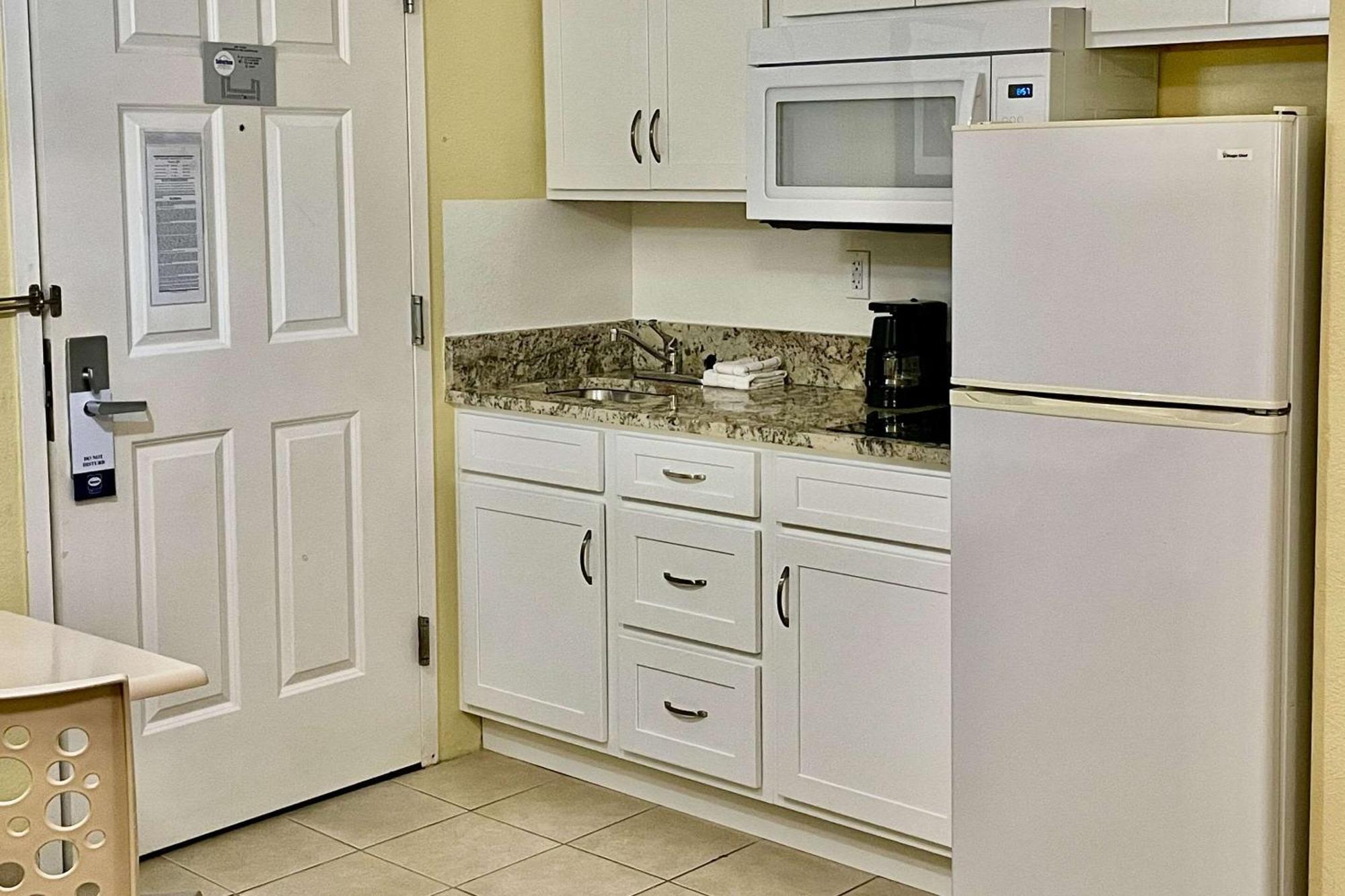 Suburban Studios Fort Myers Cape Coral Exterior foto